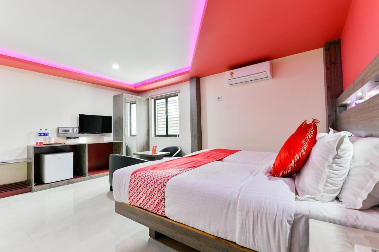 Oyo 1889 Hotel Aj Park Alappuzha Eksteriør billede