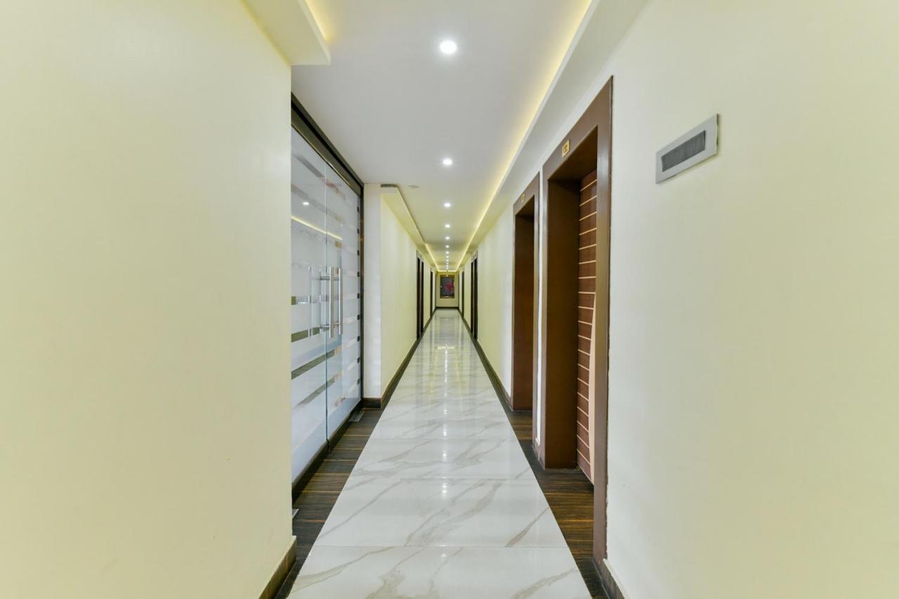 Oyo 1889 Hotel Aj Park Alappuzha Eksteriør billede