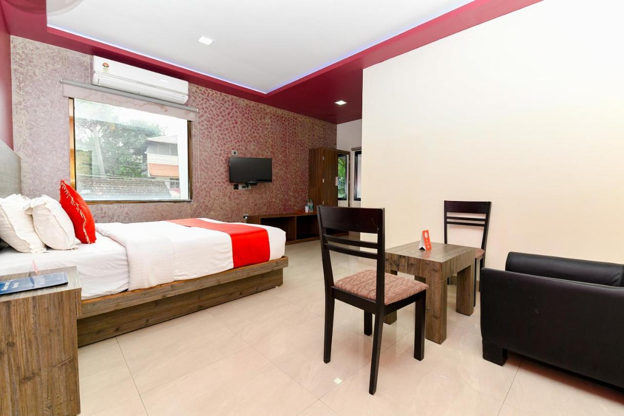 Oyo 1889 Hotel Aj Park Alappuzha Værelse billede
