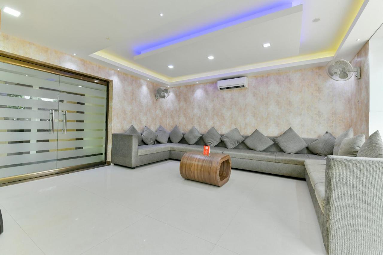 Oyo 1889 Hotel Aj Park Alappuzha Eksteriør billede