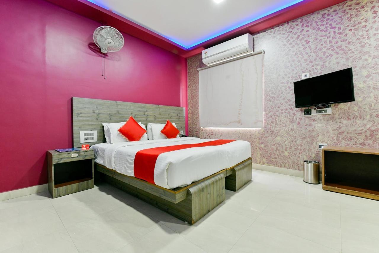 Oyo 1889 Hotel Aj Park Alappuzha Eksteriør billede