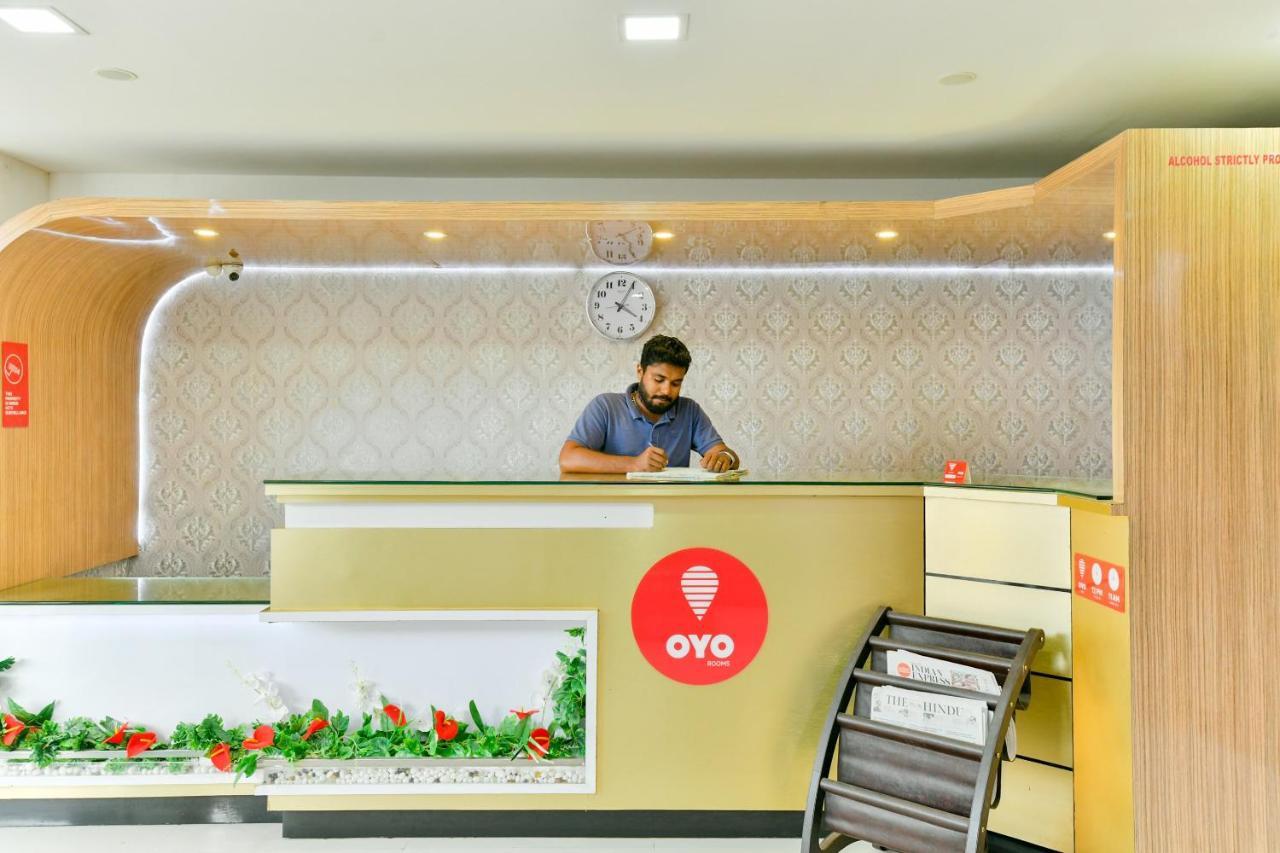 Oyo 1889 Hotel Aj Park Alappuzha Eksteriør billede